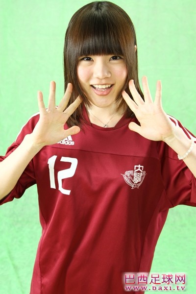 内田あゆみ.jpg
