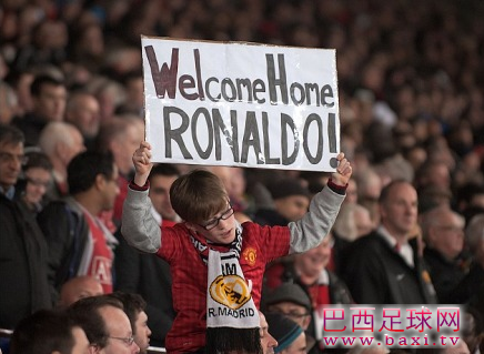 曼联球迷号召买回C罗.png
