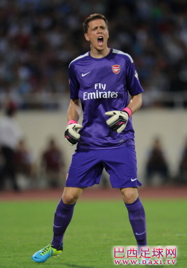斯泽斯尼：教练对我信任 不会离开阿森纳.png