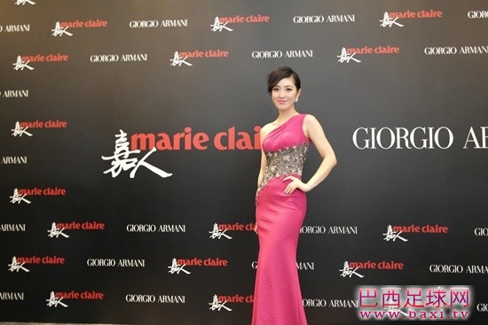 杜威前女友美女主播何卿长裙性感撩人7.jpg