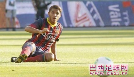霍纳桑-多斯桑托斯宣布自己留在巴萨.jpg