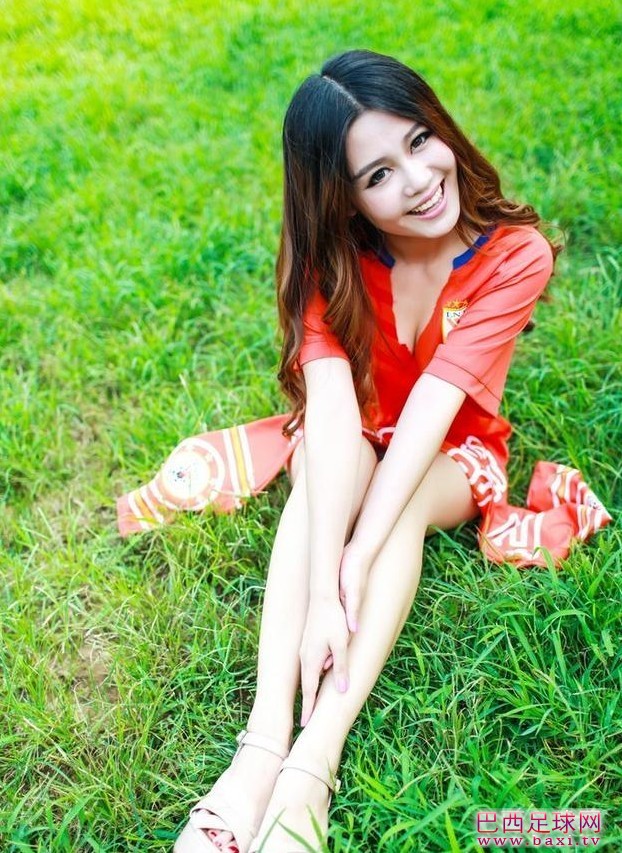 鲁能女球迷6.jpg
