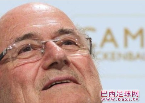 国际足联主席布拉特称赞里贝里.jpg