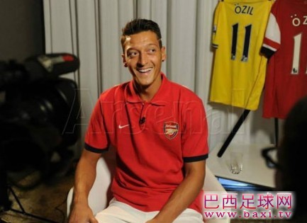 厄齐尔首次专访：选择阿森纳是完美的决定.jpg