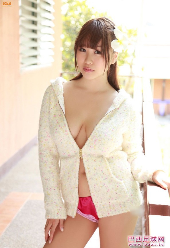 本足球宝贝西田麻衣11.jpg