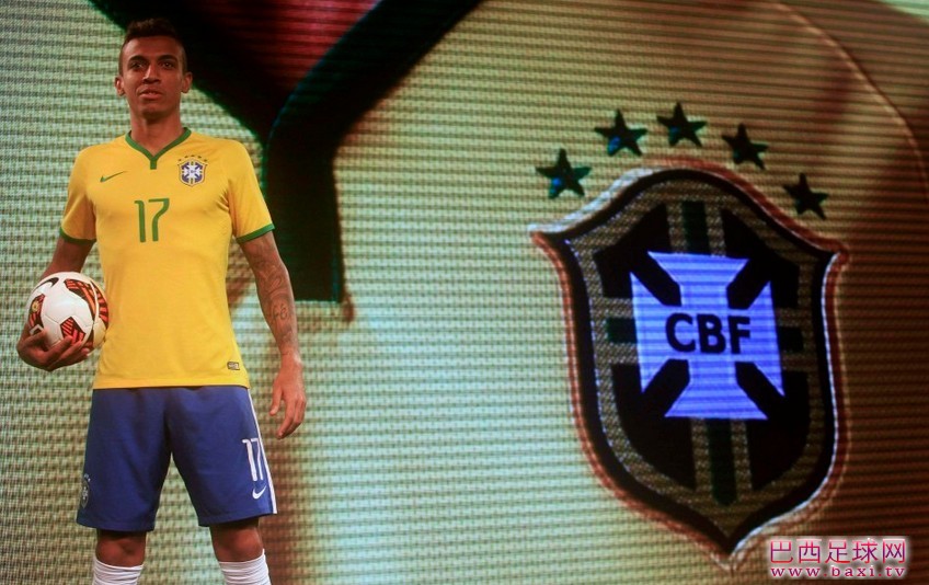 巴西新队服1.jpg
