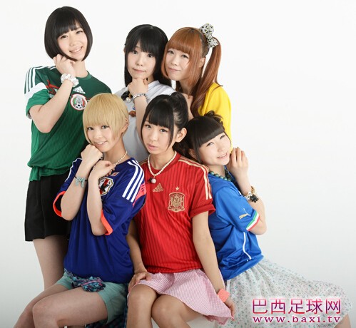 日本足球宝贝助威世界杯2.jpg