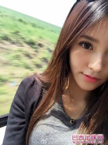 张稀哲模特女友袁雅婷性感照50.jpg