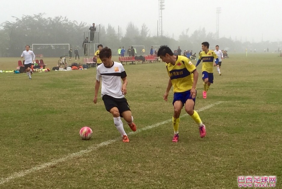 武汉卓尔1-1青岛黄海2.JPG