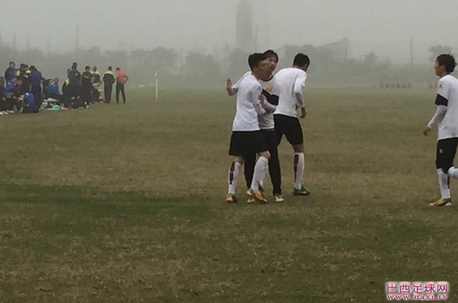 武汉卓尔1-1青岛黄海4.JPG