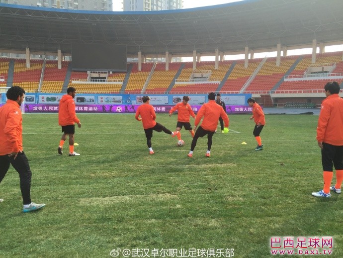 武汉卓尔1.jpg