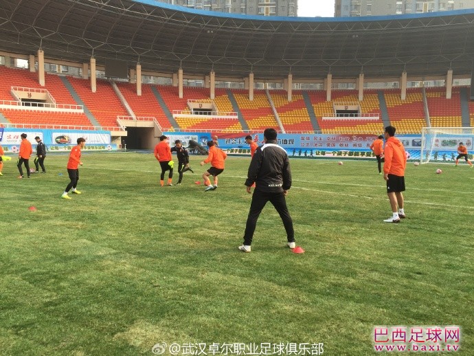 武汉卓尔3.jpg