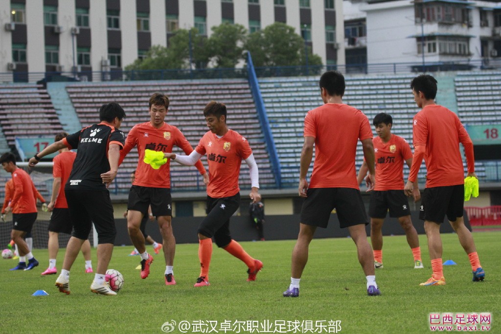 郑雄2.jpg